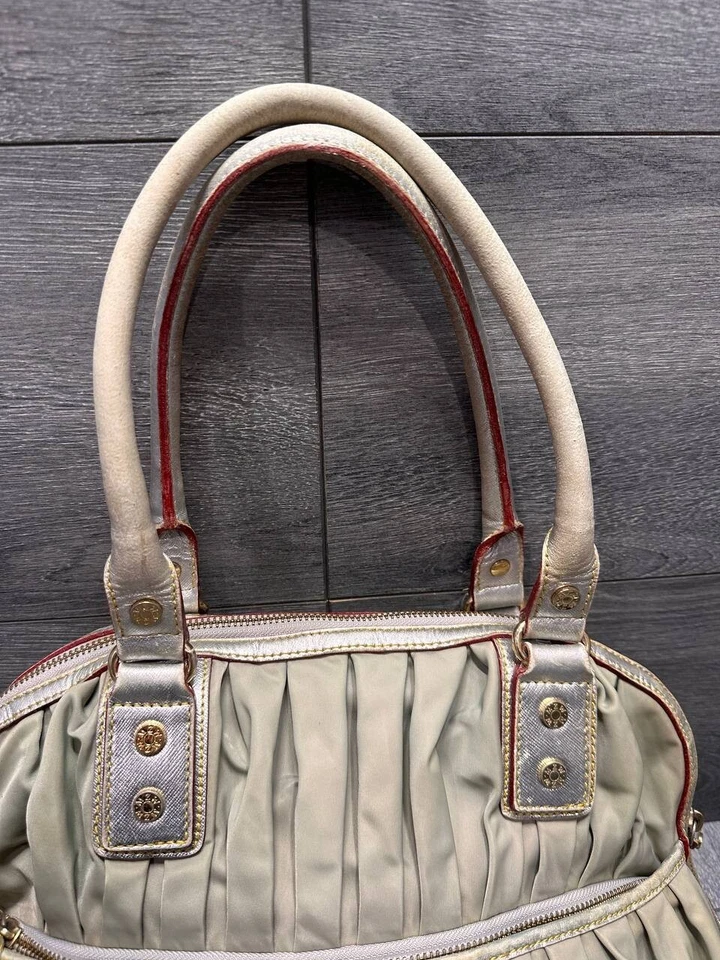 Bolso Cartera MZ Wallace Bedford Bea Plisado Oliva Nylon B000464 Foto 3 de 4