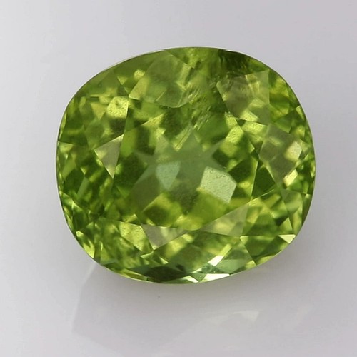 4.91 carats - Natural Burmese Peridot Greenish Yellow Cushion 22082465 - Picture 4 of 4