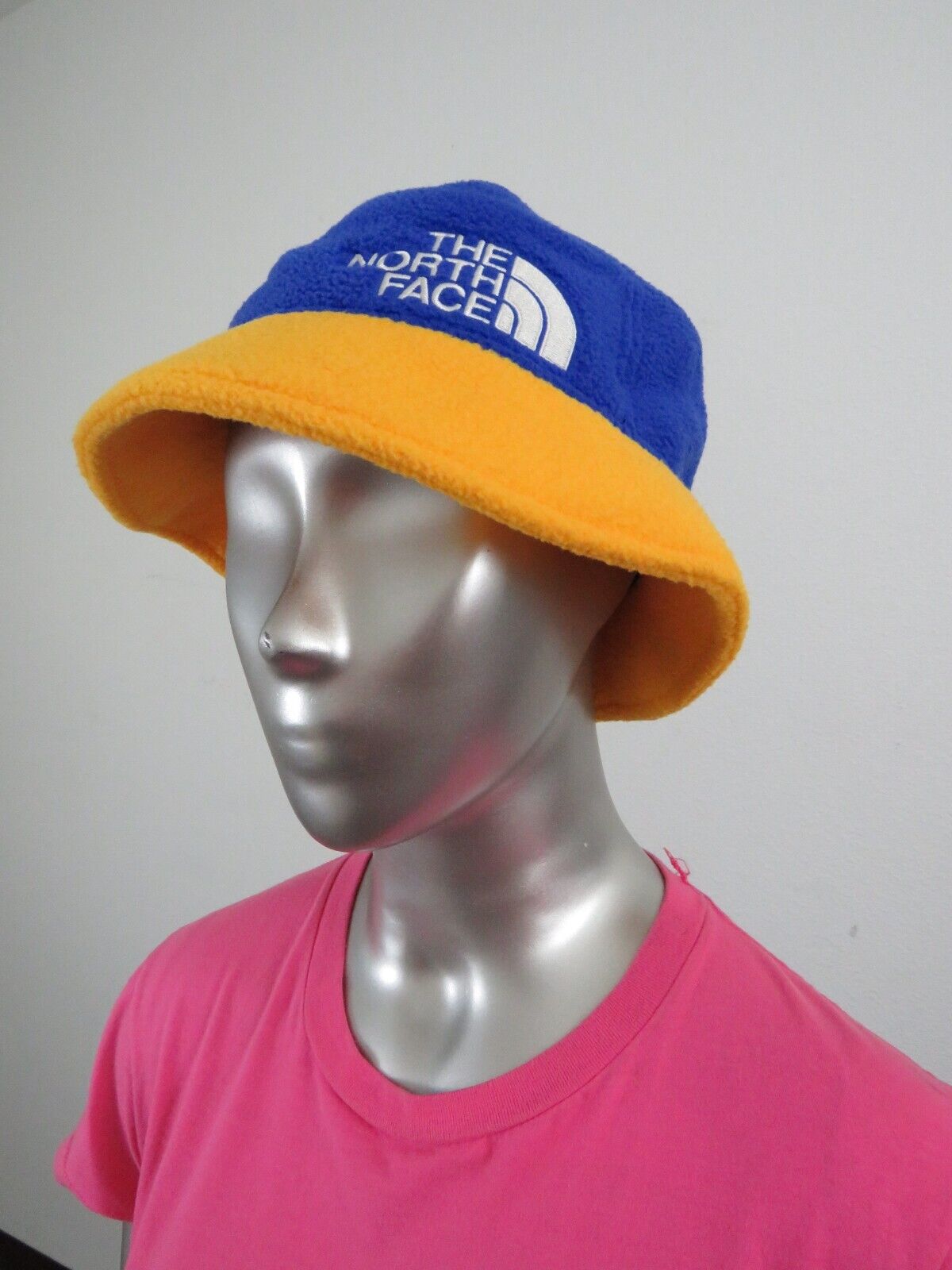NUEVO CON ETIQUETAS Unisex O/S The North Face BLOQUE DE COLOR Vellana Cubo Gorra Sombrero Hip Hop Azul