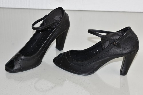 NEW Chanel Mary Jane Perforated Leather Pumps Black Peep Toe CC Logo Shoes 39.5 - Picture 5 of 10