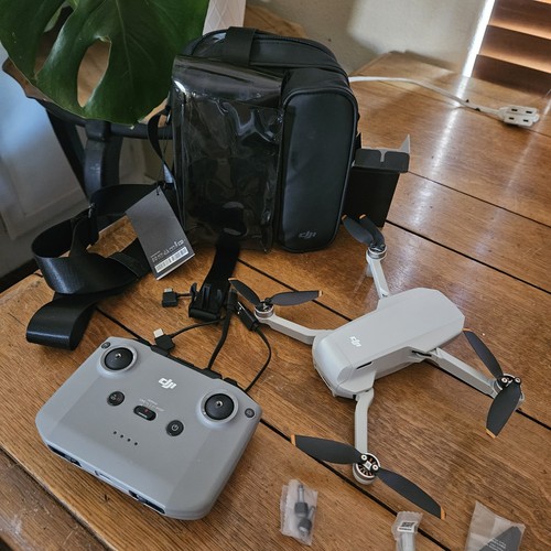 DJI Mini 2 Drone Ultra Light Bundle