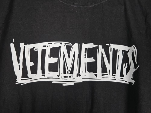 VETEMENTS MENS T-SHIRT LOGO GRAPHIC DESIGN BLACK SIZE L - Picture 2 of 3