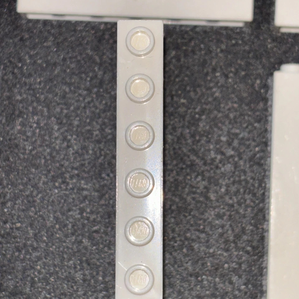 LEGO BULK LOT OF 42 WHITE WALL PANELS 1X6X5 59349 Snow Wall Christmas Wonderland - Image 4 of 4