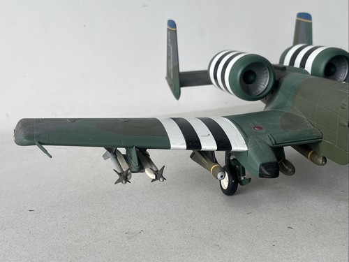 FRANKLIN COME NUOVO 1:48 A-10 WARTHOG THUNDERBOLT B11B920 1/48 MODELLINO AEREO SENZA SCATOLA - Foto 4 di 8