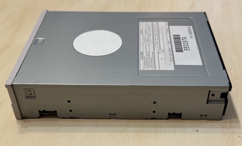 Unidad de CD-ROM Toshiba XM-6502B 5500976 592208-A0 - Bisel beige - Imagen 9 de 11