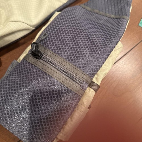 patagonia Vest Front Sling 8L Fishing Pack Stealth Atom Discontinued from Japan - Picture 12 of 17