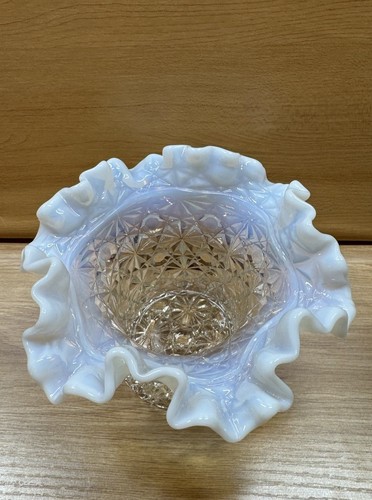 Vintage Fenton White Opalescent Ruffle Top Hat Vase Crimped Edge 6” Wide - Picture 2 of 8