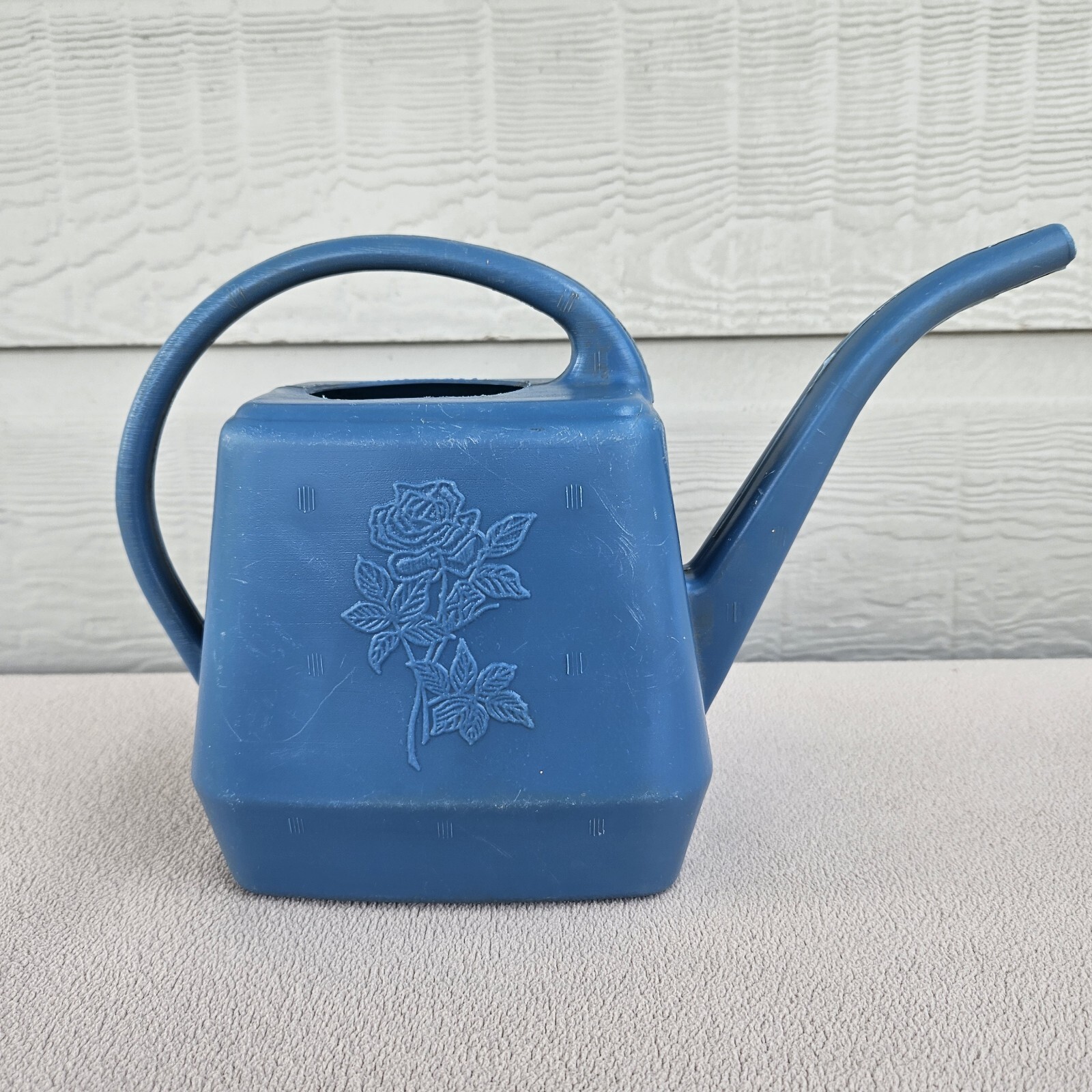 Misco Enterprises Blowmold Plastic Blue Rose Watering Can VTG Long Spout