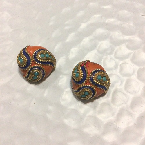 Mimi Din N Clip on Paisley Ohrringe orange blauer Stein eingekreist in Gold & Marine. - Bild 3 von 6