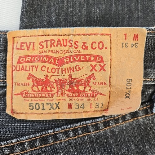 Vintage 2007 Levi's 501XX Faded Black Denim Jeans Mens 34x31 (32x28) Red Tab - Picture 5 of 21