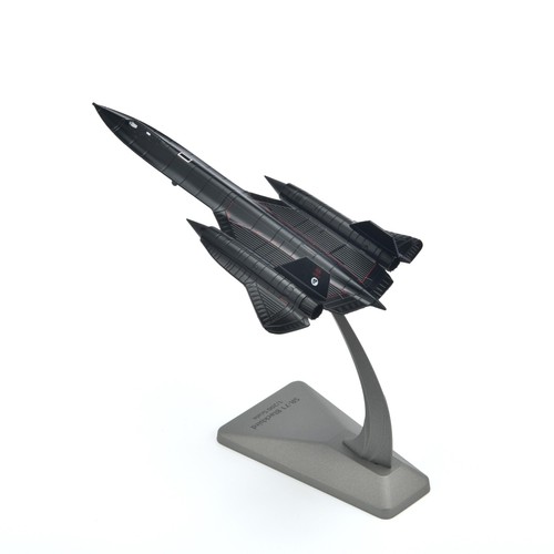 1/200 SR-71A Blackbird 17972 Metal Diecast Aircraft Model with Stand USAF - Picture 6 of 9