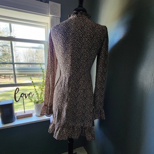 *Neu mit Etikett* ASOS Mini-Kleid mit Rüschenausschnitt Leopardenmuster - Größe 6 - leicht - Bild 5 von 12