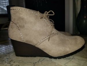time and tru women's wedge boot