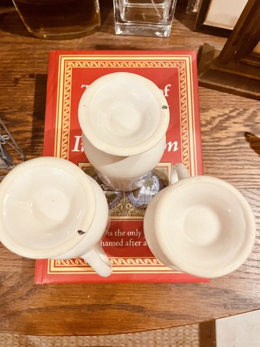 VTG 4" Vandermint Dutch Coffee Footed Mug Cups White Windmill Ceramic Lot Of 3 - Picture 3 of 3