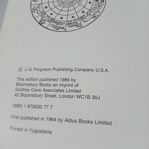 Astrology by Louis MacNeice 1989 Illustrated Hardcover - Picture 9 of 14