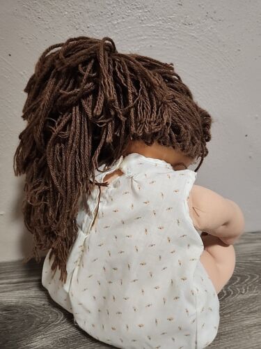 VINTAGE CABBAGE PATCH KIDS GIRL DOLL LONG BROWN HAIR T6 - Picture 4 of 5