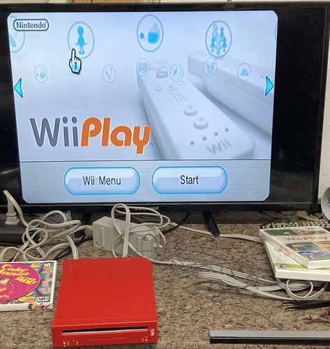 Paquete de consola Nintendo Wii roja (RVL-001) con mando, conexiones y juegos - Imagen 2 de 7