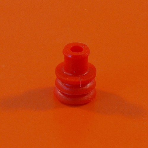 AMP 3 Way Superseal Electrical Waterproof Connector With Boots - 1.5-2.5mm Wire - Picture 4 of 7