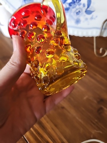 Kanawha Amberina Nagellack 3,3/4" Krug Glas Milchkännchen Sirup LEUCHTET - Bild 3 von 12