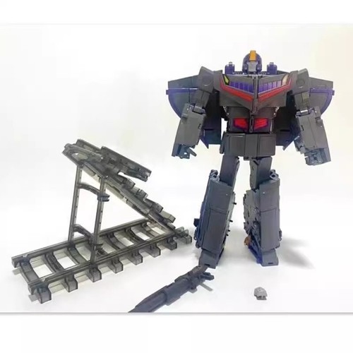 New RP-44 Astrotrain Thomas Triple Changers Big Train Figure FT In Stock - Picture 3 of 8