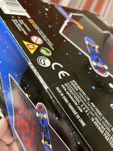 Tech Deck Star Wars Darth Vader Ramp Sant Cruz Mini Skateboard Exclusive - Picture 11 of 11