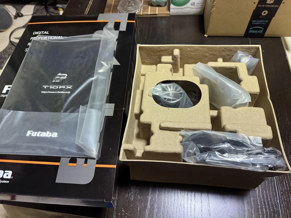 Futaba  T10PX 10-Channel 4G Telemetry Radio System Transmitter Set - Image 3 of 3