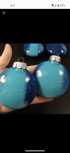 NWOT Set Of 8 Blue Painted Plastic Disc Ornaments, 3.5" - Bild 9 von 11