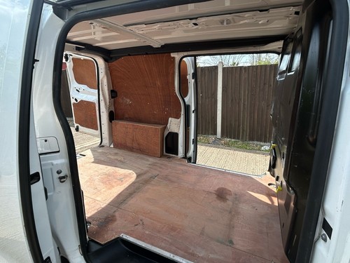2020 Peugeot Expert 1.5 BlueHDi 1000 Professional Van MWB Euro 6 s/s 100 bhp - Picture 10 of 17