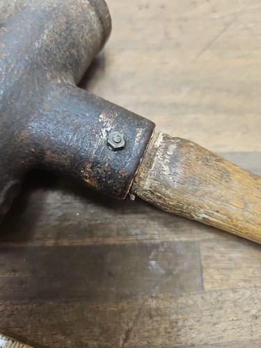 K260- Vintage "TAHLEN NO-BOUNCE" Cast Steel Head Hammer ~ No. 3 - Picture 8 of 9