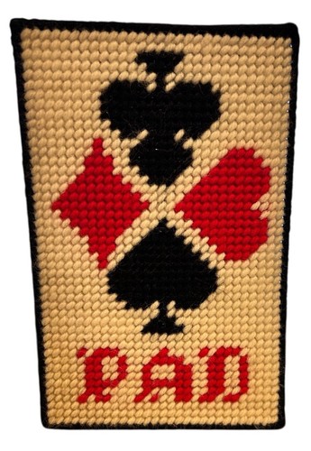 Vintage MCM Needle Point Clubs And Heart Poker Pad Retro 7.25" X 4.5” - Picture 1 of 7
