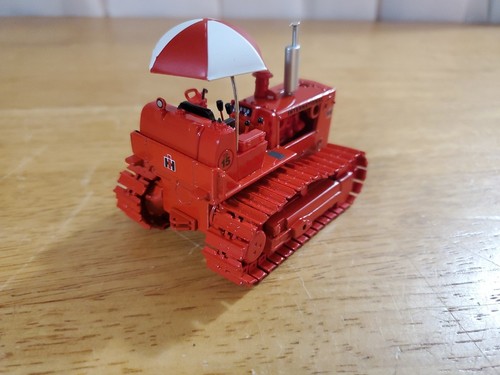 1/50 Diecast - International Harvester TD-15 Crawler w/ Umbrella - First Gear - Picture 6 of 12