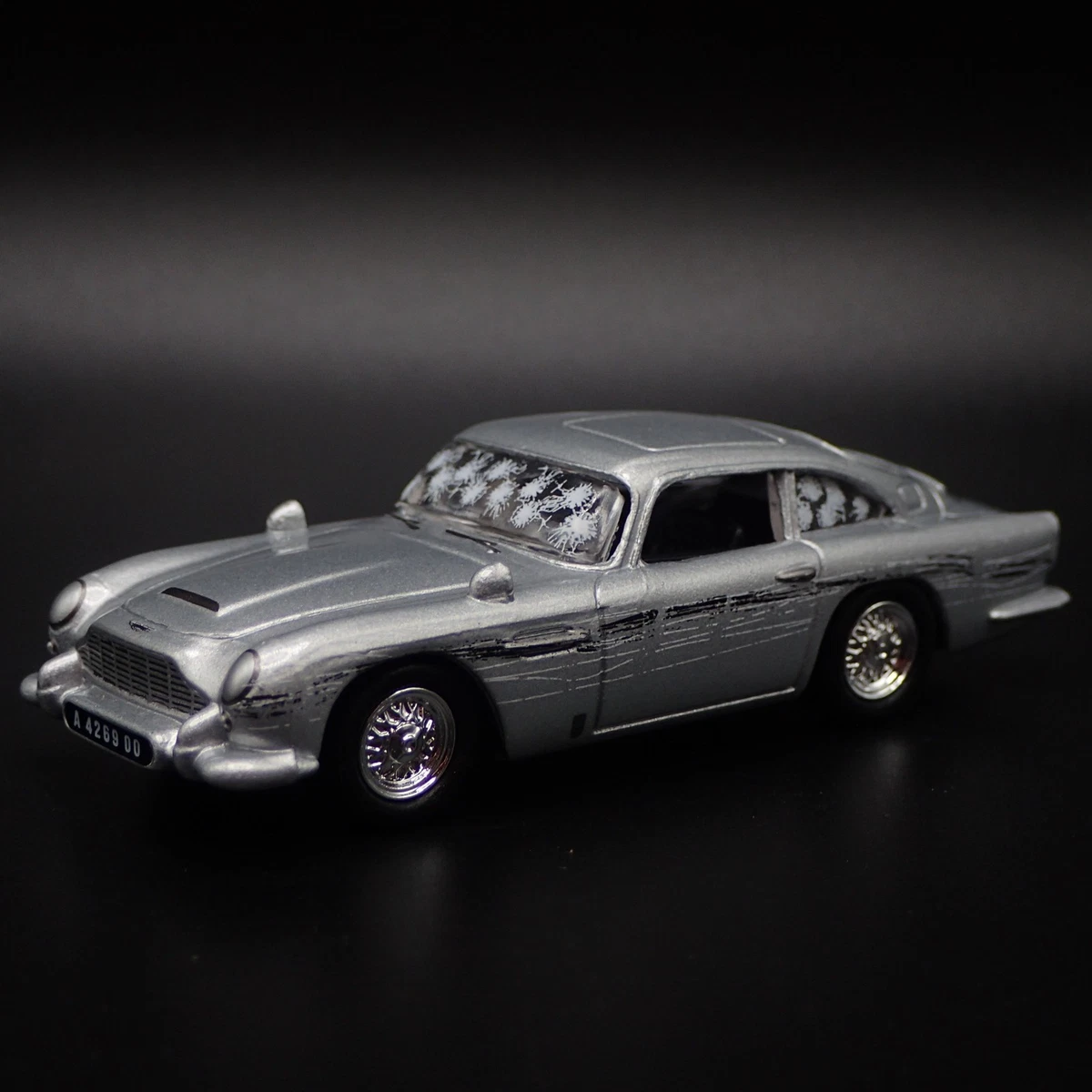 Aston Martin DB5 James Bond Aston Martin Contemporary Manufacture