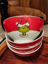 DR.SEUSS HOW THE GRINCH STOLE CHRISTMAS BOWLS SET OF 4 SANTA RED GOLD  NEW 2025