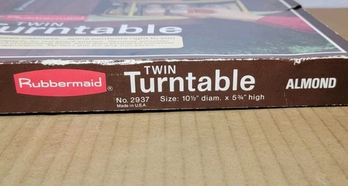 Giradischi doppio Rubbermaid 1979 vintage colore mandorla #2937 (10,5" x 5,75") NUOVO! - Foto 12 di 15