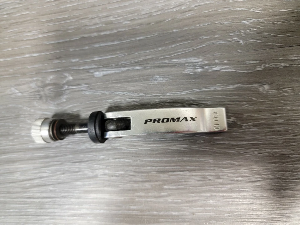 Carpeta abrazadera marco tija de sillín bicicleta Promax eje plateado de 6 mm Foto 2 de 3