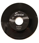 THE BEATLES: SHE LOVES YOU/I'LL GET YOU, SWAN S-4152S; VERY GOOD 45 RPM 7" A1+