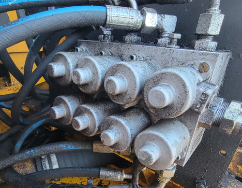 NEW 24V Solonoid | Uchida/Rexroth/JCB Model# 8DSL5T-975-0 - Picture 7 of 7
