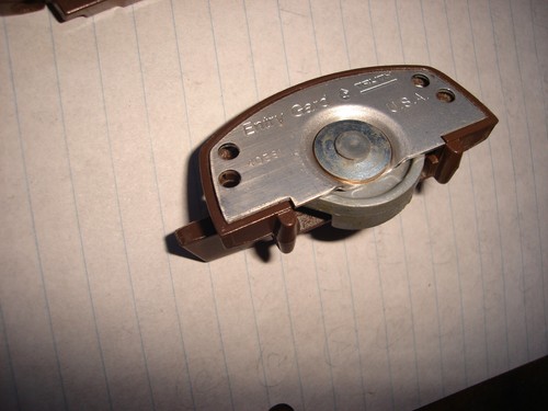 TRUTH WINDOW HARDWARE SASH LOCKS 20 SETS BROWN MADE IN USA. - Picture 5 of 5