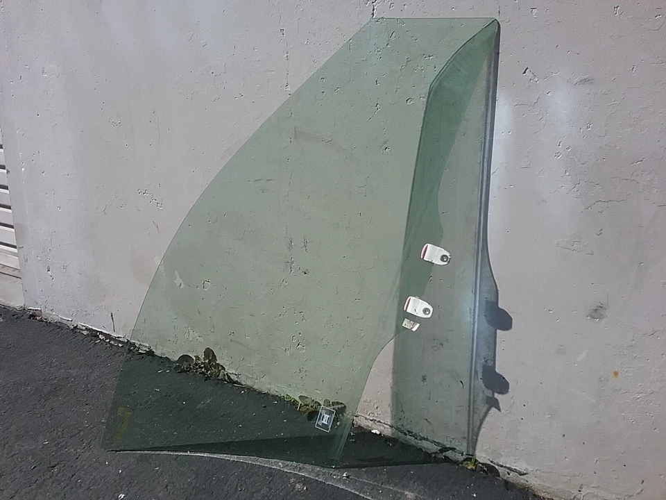 2003-2007 Honda Accord EX Left Front Door Glass Window (4 Door Sedan) - Imagem 3 de 4