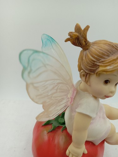 Retired Enesco Little Kitchen Fairy - Hot Tomato Fairy Figurine 2001 #102543 - Picture 11 of 13
