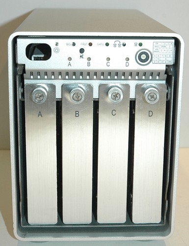 Working OWC Mercury Elite-AL Pro Qx2 4-Bay 8TB RAID HDD + new spare drive & etc. - Photo 5/10