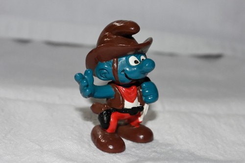Smurfs #20122 Cowboy Smurf PVC Figure (Schleich, 1981, Hong Kong) - Picture 9 of 12
