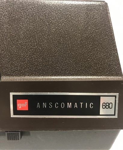 Vintage GAF Anscomatic 680 2x2 Slide Projector - Picture 2 of 4
