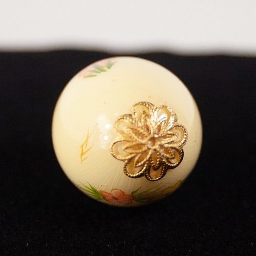 Vintage Painted Egg Jewelry Pendant Butterfly Scene Pink & Yellow Flowers - Picture 3 of 6