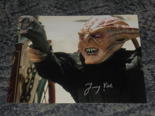 JIMMY VEE - ACTOR- 10x8 PHOTO SIGNED- DOCTOR WHO - (1) - Picture 3 of 13