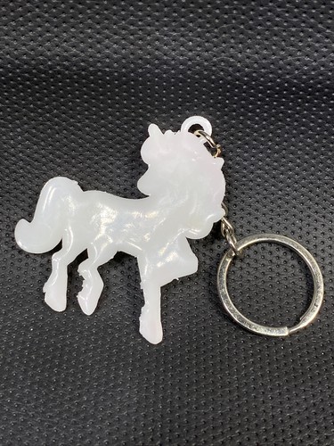 Süß Regenbogen Einhorn Tier Schlüsselanhänger Anhänger Weich Gummi Schlüsselanhänger Ring - Bild 2 von 2