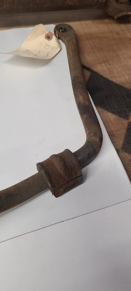 Barra estabilizadora delantera Cadillac 1961-1962 sedán Deville Foto 2 de 4