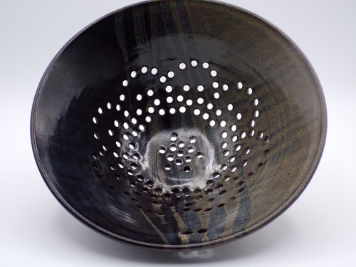 Vintage Zakala Pottery Fruit Berry Bowl Colander 9" Designer Glaze Finish C25 - Picture 7 of 10