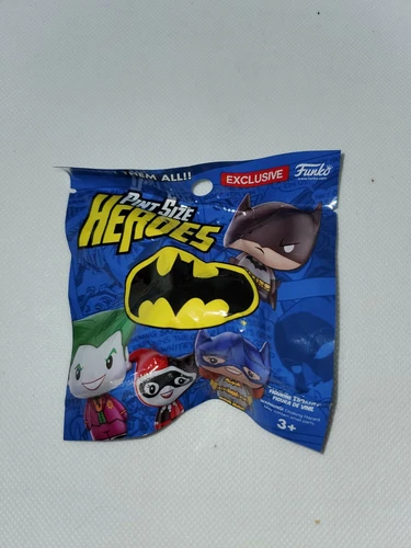 Funko Pint Size Heroes: Batman™ Vinyl Figure #10757 (Blind Sealed Bag)