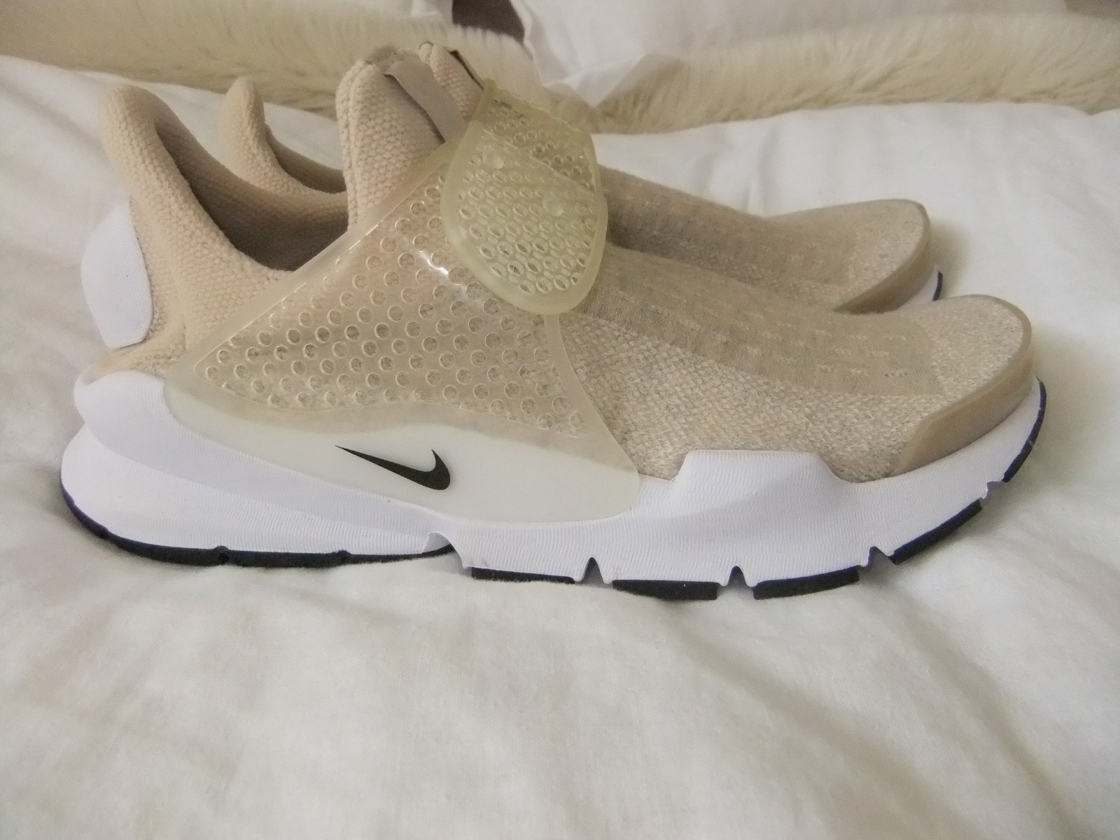 NIKE SOCK DART ID TRAINERS 880958-992 BEIGE/WEISS SIZE US7 UK4.5 EU 38 CM24 NIKE SOCK DART ID TRAINERS 880958-992 BEIGE/WEISS SIZE US7 UK4.5 EU 38 CM24